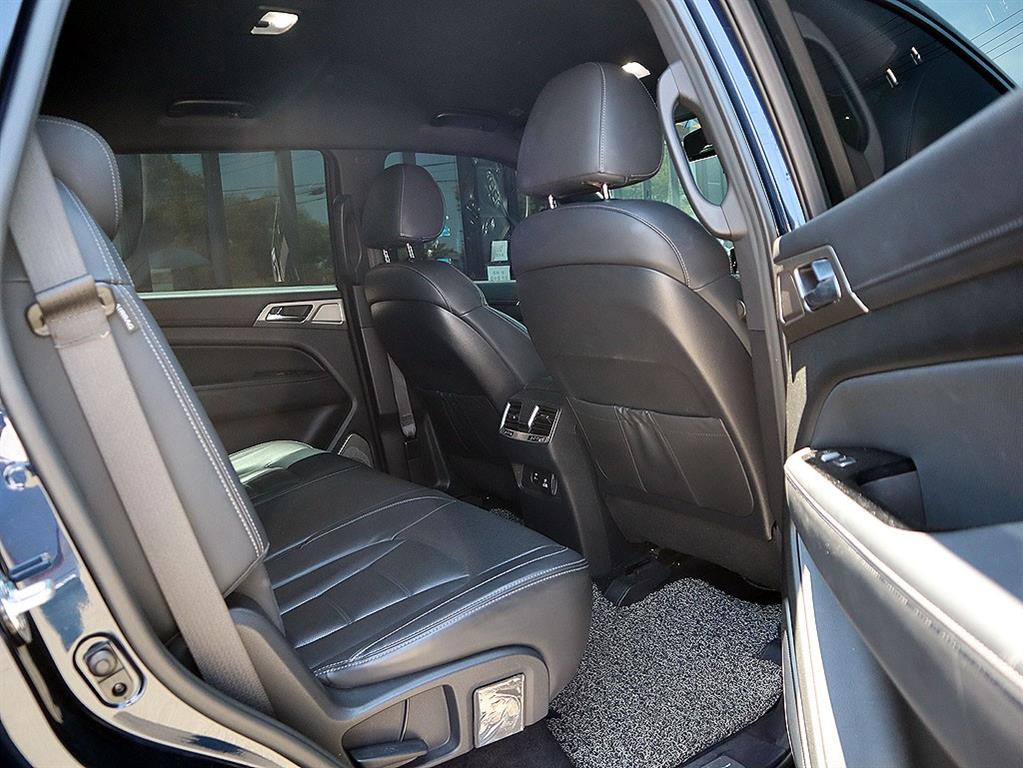 Ssangyong Rexton 2019 Azul - Importación desde Corea - HF Imports Iquique - Foto 16