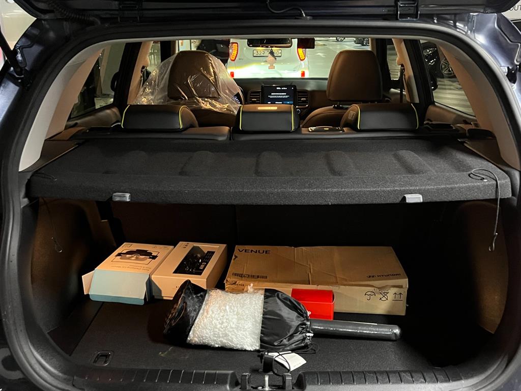 HYUNDAI Venue - Vista 8