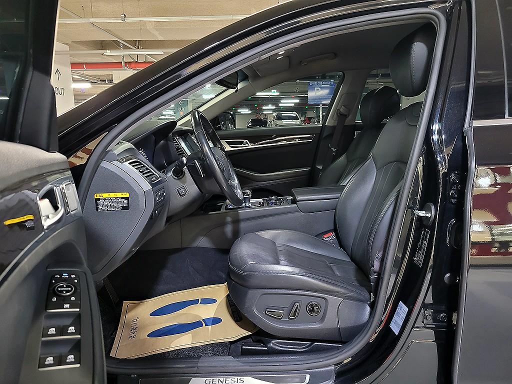 Genesis G80 - Vista 9