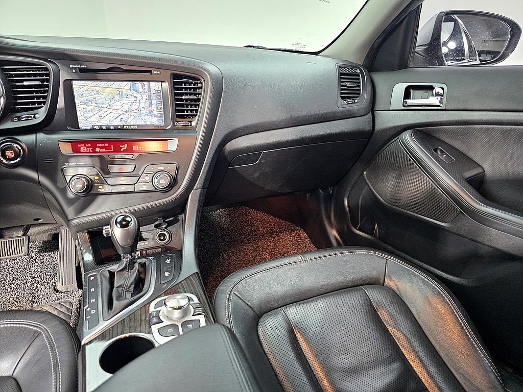 KIA K5 - Vista 12