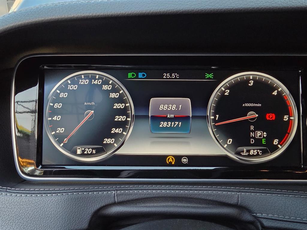 Mercedes Benz S Class - Vista 10