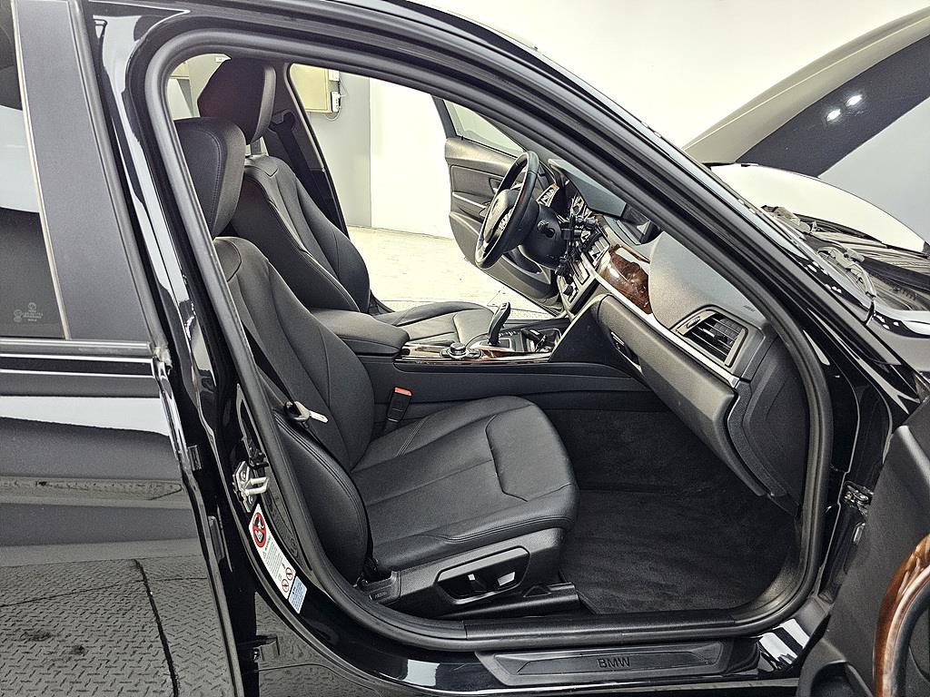 BMW 3 series 2013 Negro - Importación desde Corea - HF Imports Iquique - Foto 13