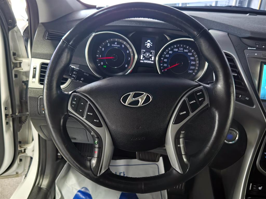 HYUNDAI Avante 2015 Blanco - Importación desde Corea - HF Imports Iquique - Foto 15