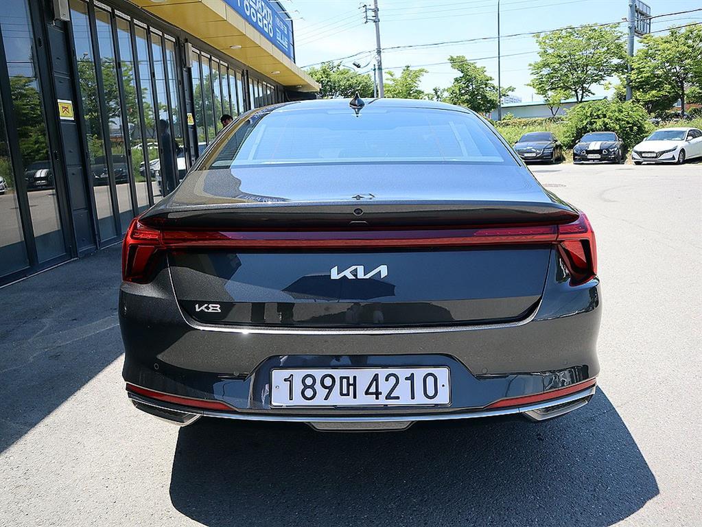KIA K8 - Vista 6