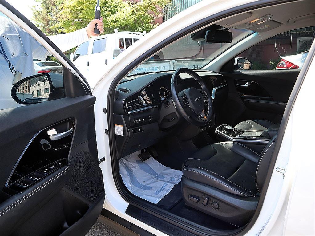 KIA Niro - Vista 8