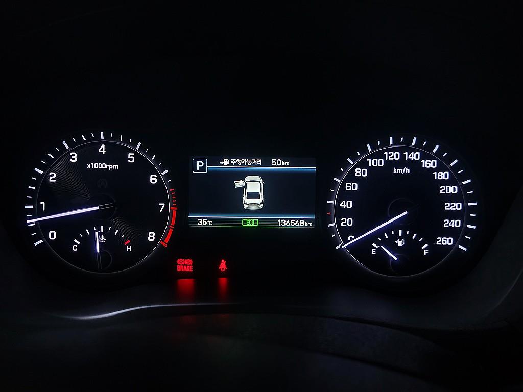 Genesis G80 - Vista 12