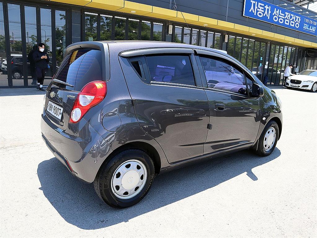 Chevrolet Spark - Vista 3