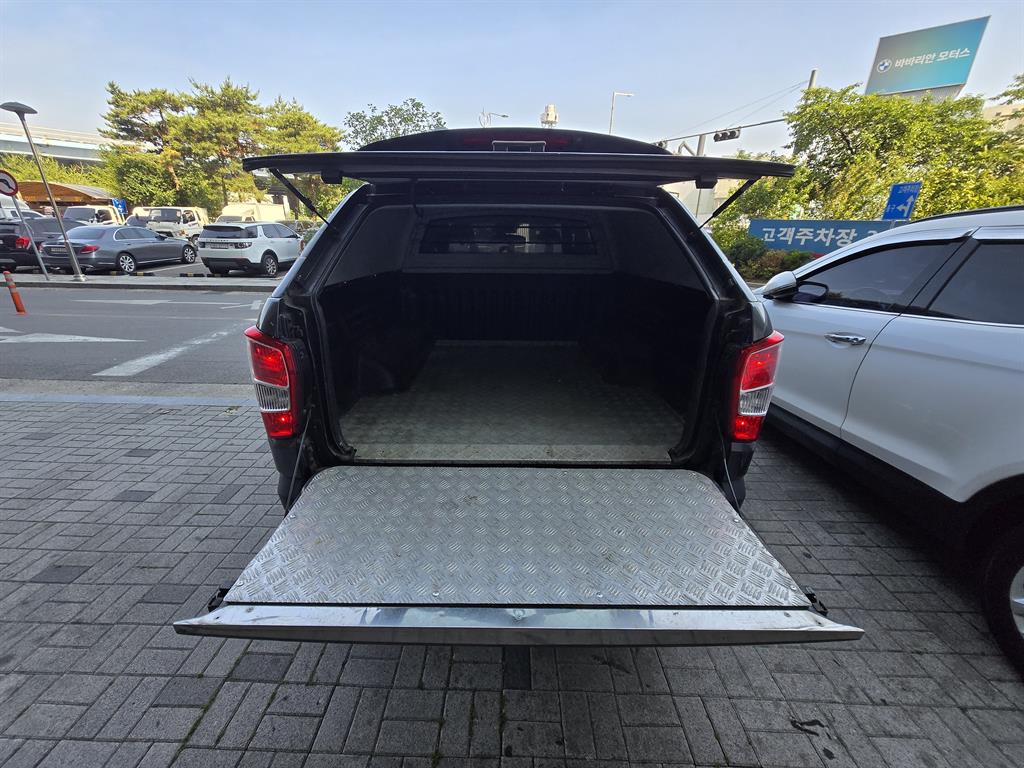 Ssangyong Rexton 2019 Gris - Importación desde Corea - HF Imports Iquique - Foto 19