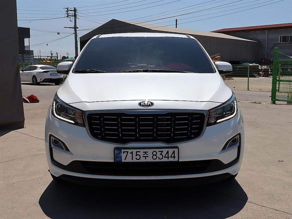 KIA Carnival 2019 Blanco - Importación desde Corea - HF Imports Iquique - Foto 1
