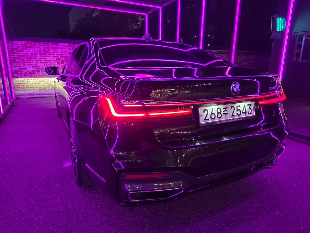 BMW 7 Series - Vista 2
