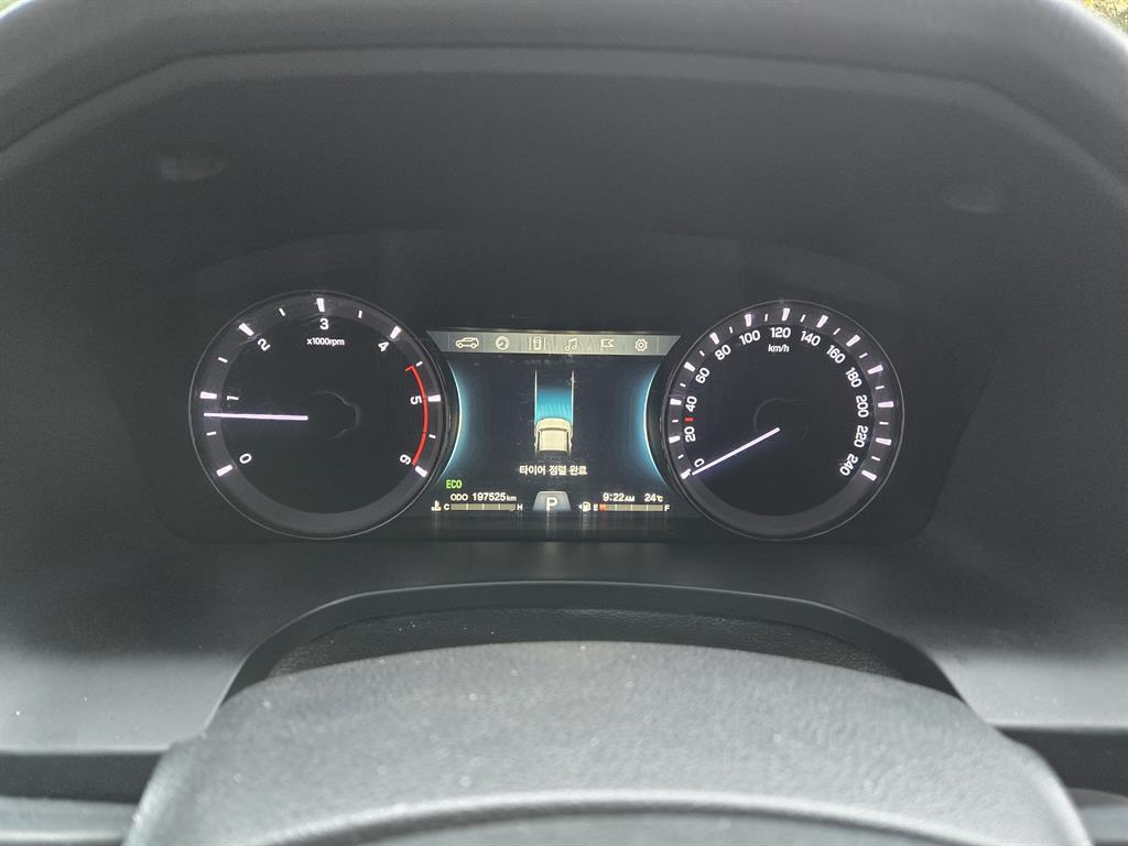 Ssangyong Rexton - Vista 9