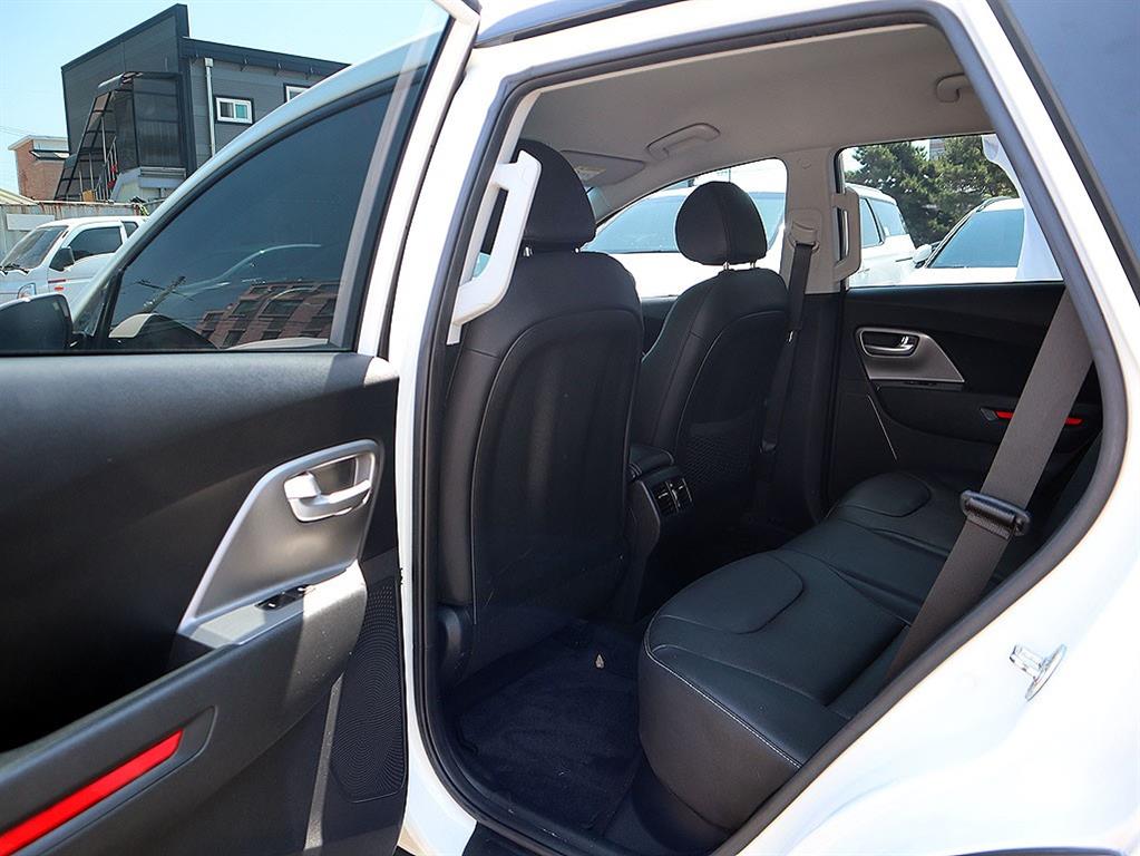 KIA Niro - Vista 9