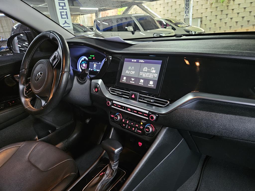 KIA Niro - Vista 11