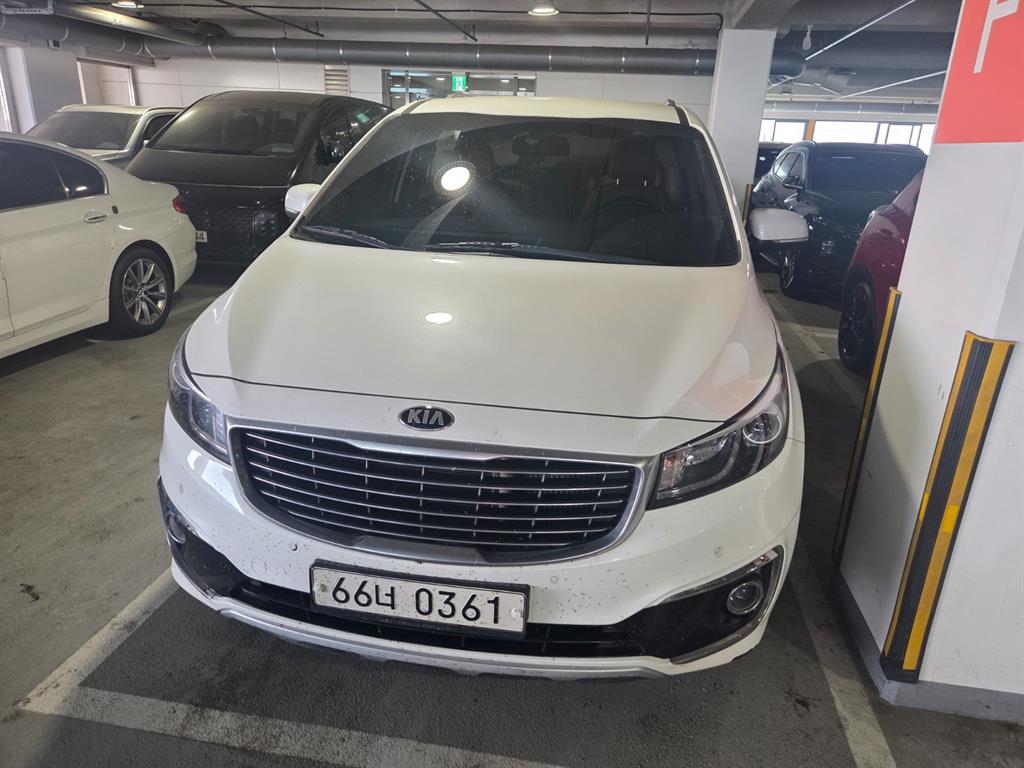 KIA Carnival 2015 Blanco - Importación desde Corea - HF Imports Iquique - Foto 1