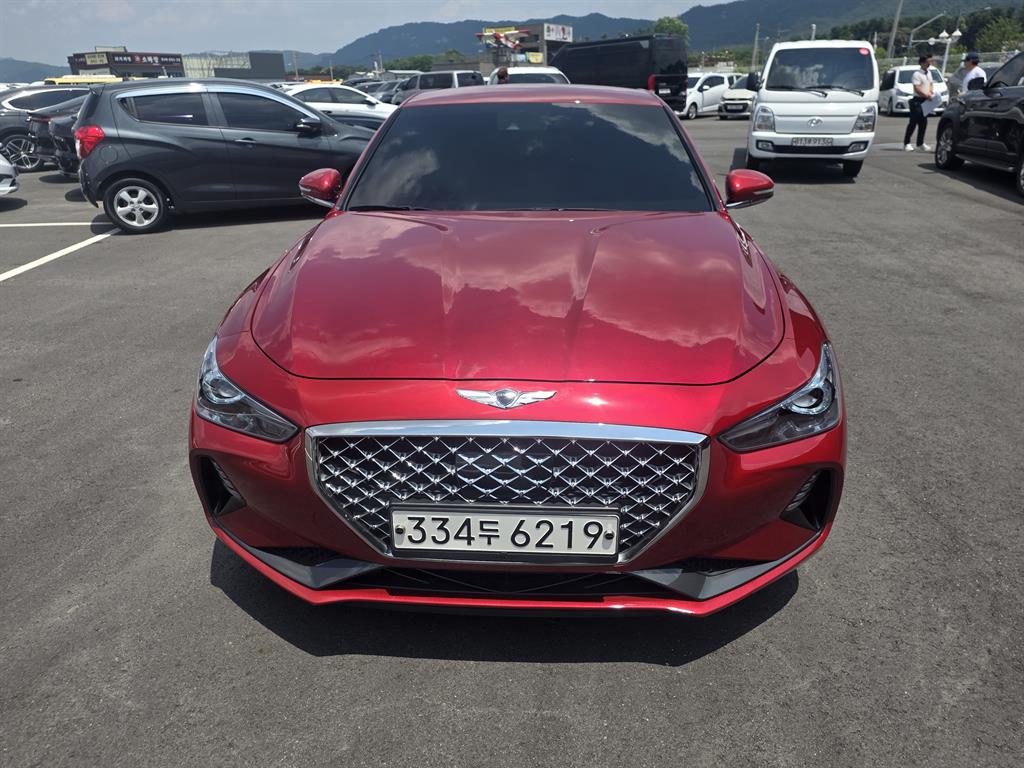 Genesis G70 - Vista 3