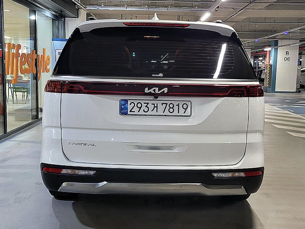 KIA Carnival - Vista 7