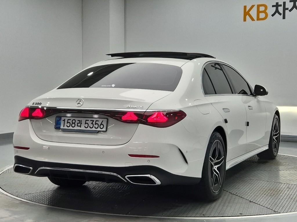 Mercedes Benz E class - Vista 6