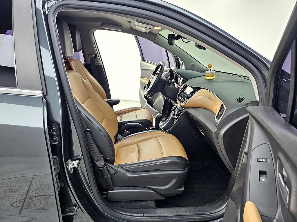 Chevrolet Trax 2018 Negro - Importación desde Corea - HF Imports Iquique - Foto 13