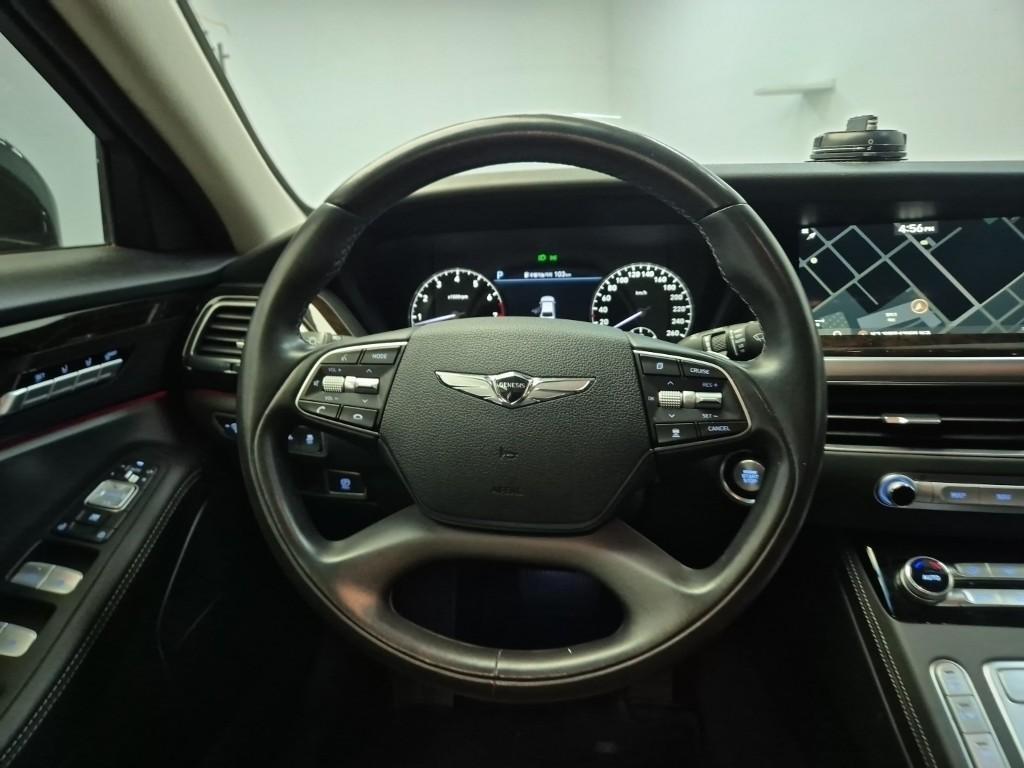 Genesis G90 - Vista 7
