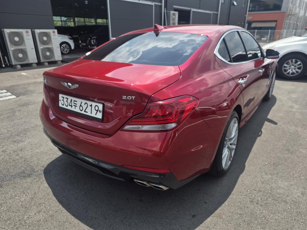 Genesis G70 - Vista 2