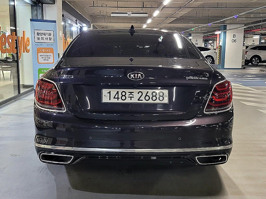 KIA K9 - Vista 7