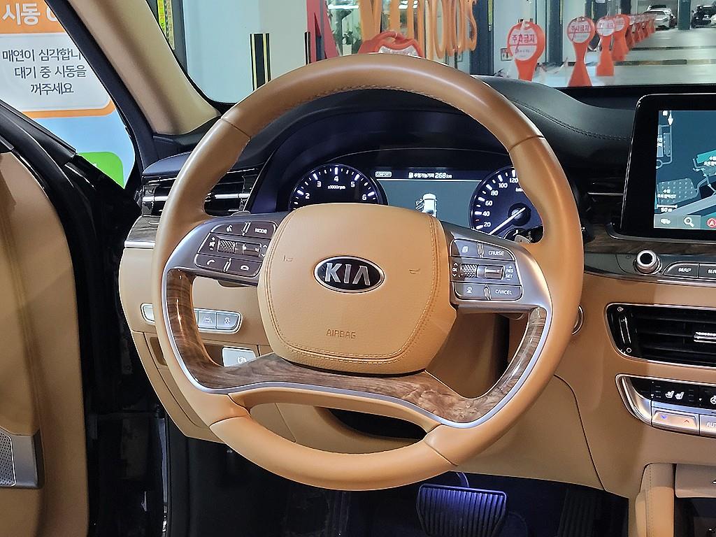 KIA K9 - Vista 11