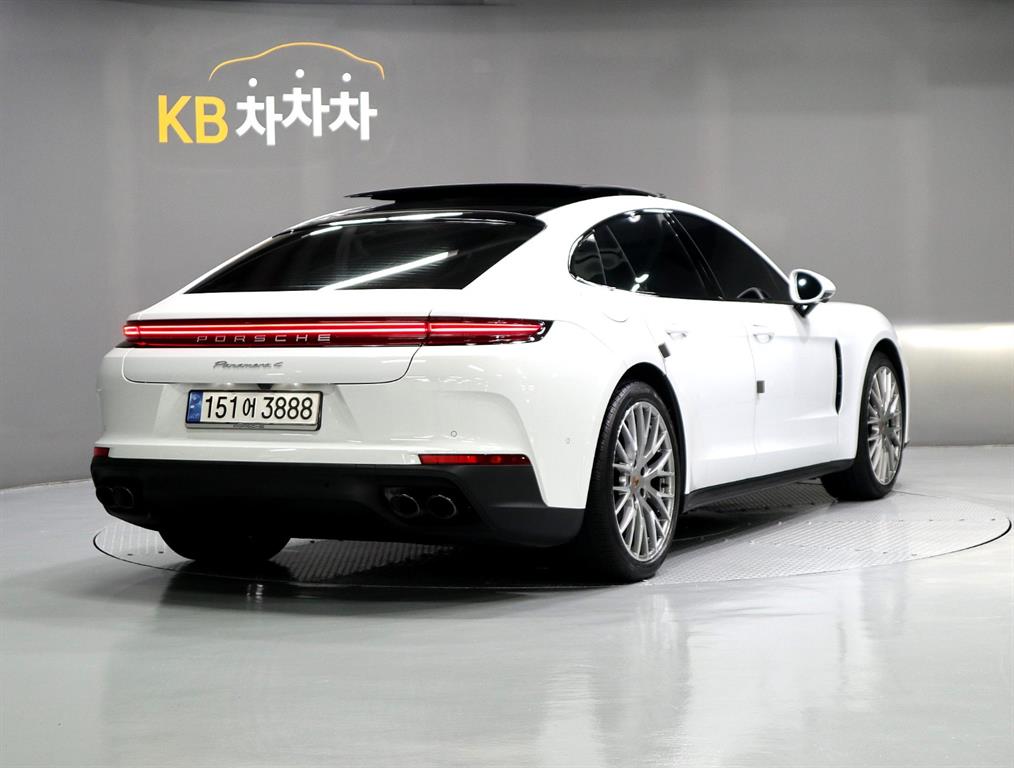 Porsche Panamera - Vista 3