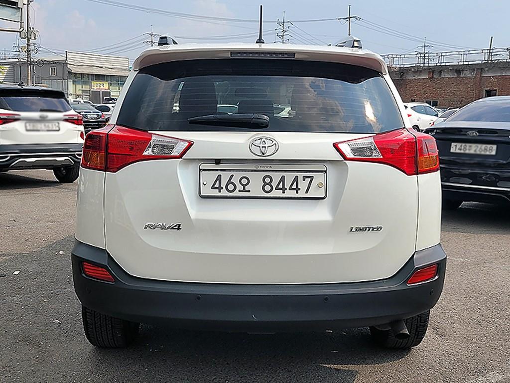 Toyota RAV4 - Vista 3