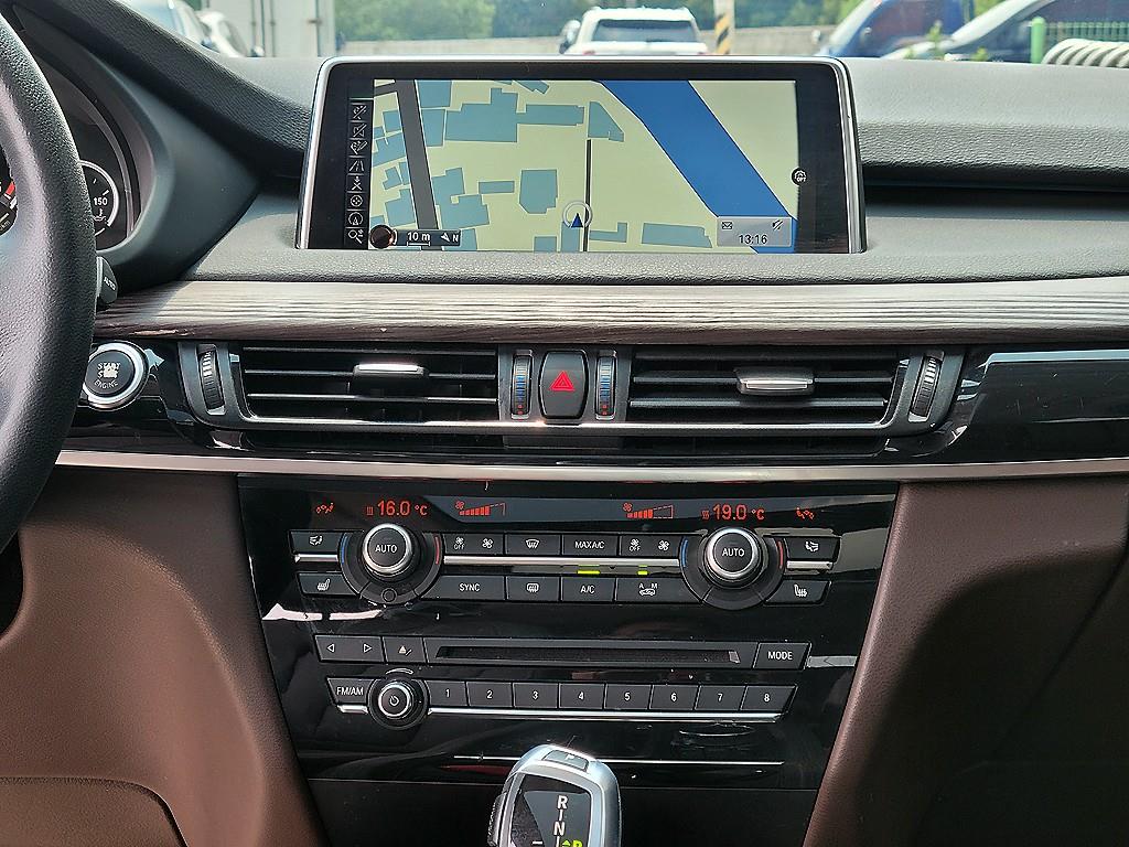 BMW X5 - Vista 12