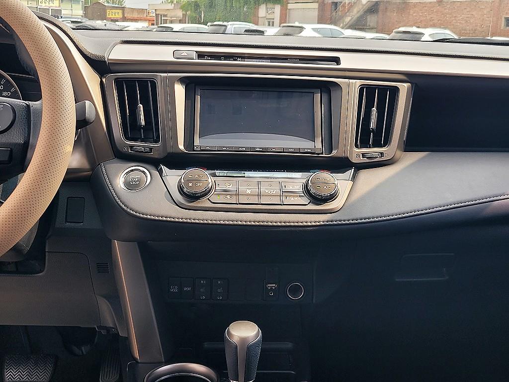 Toyota RAV4 - Vista 12