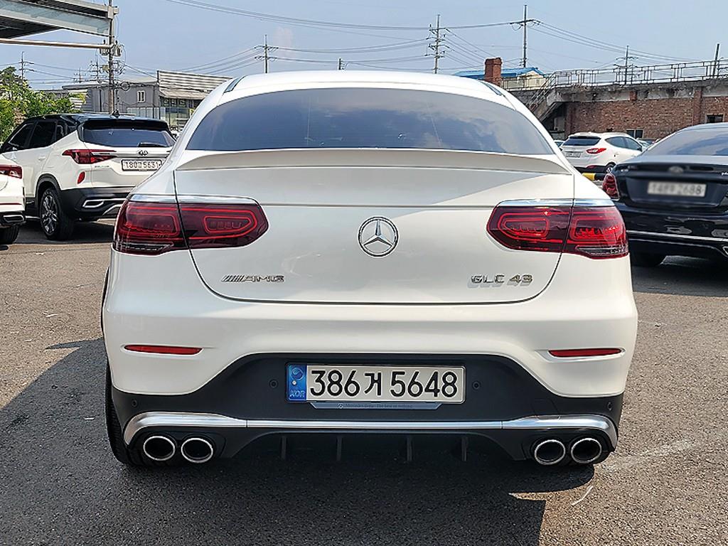Mercedes Benz GLC Class - Vista 3