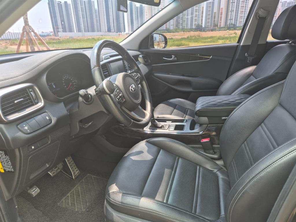 KIA Sorento - Vista 7