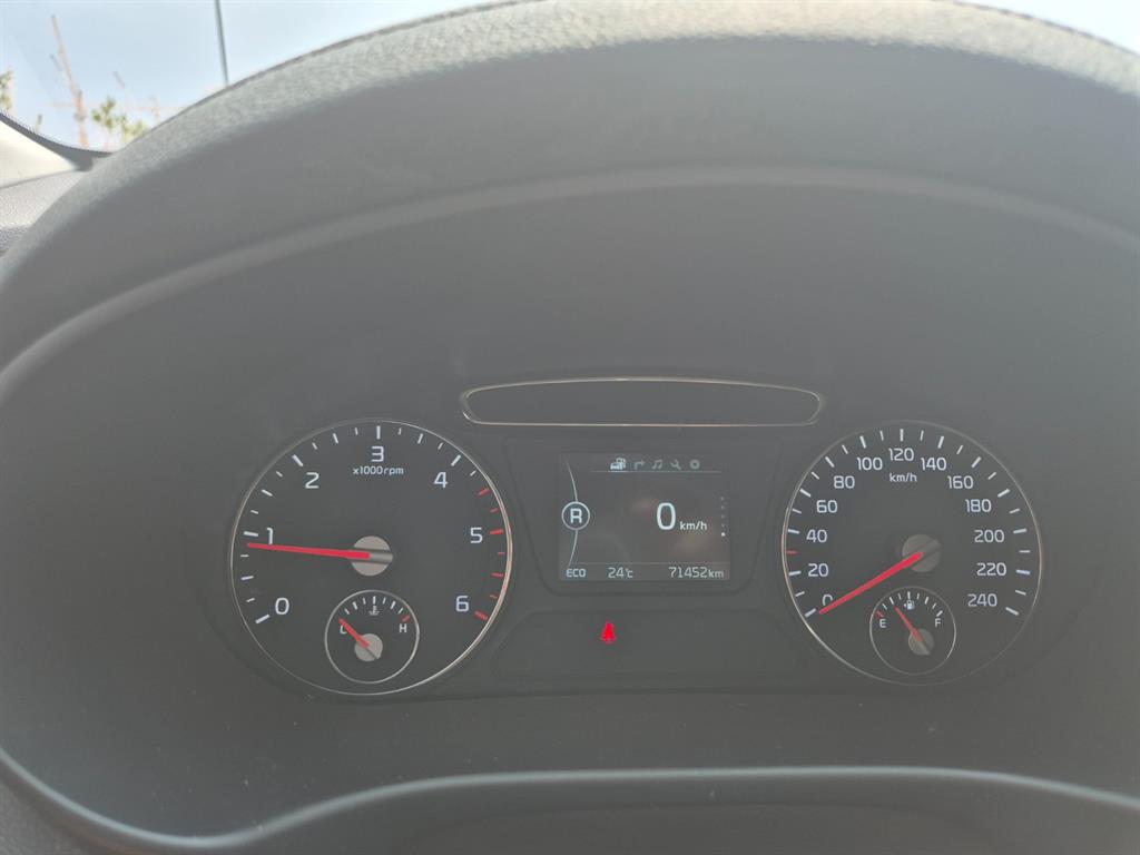 KIA Sorento - Vista 9