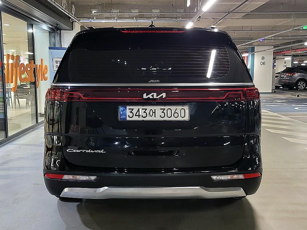 KIA Carnival - Vista 7