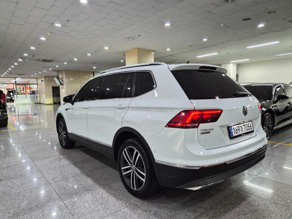 Volkswagen Tiguan - Vista 3