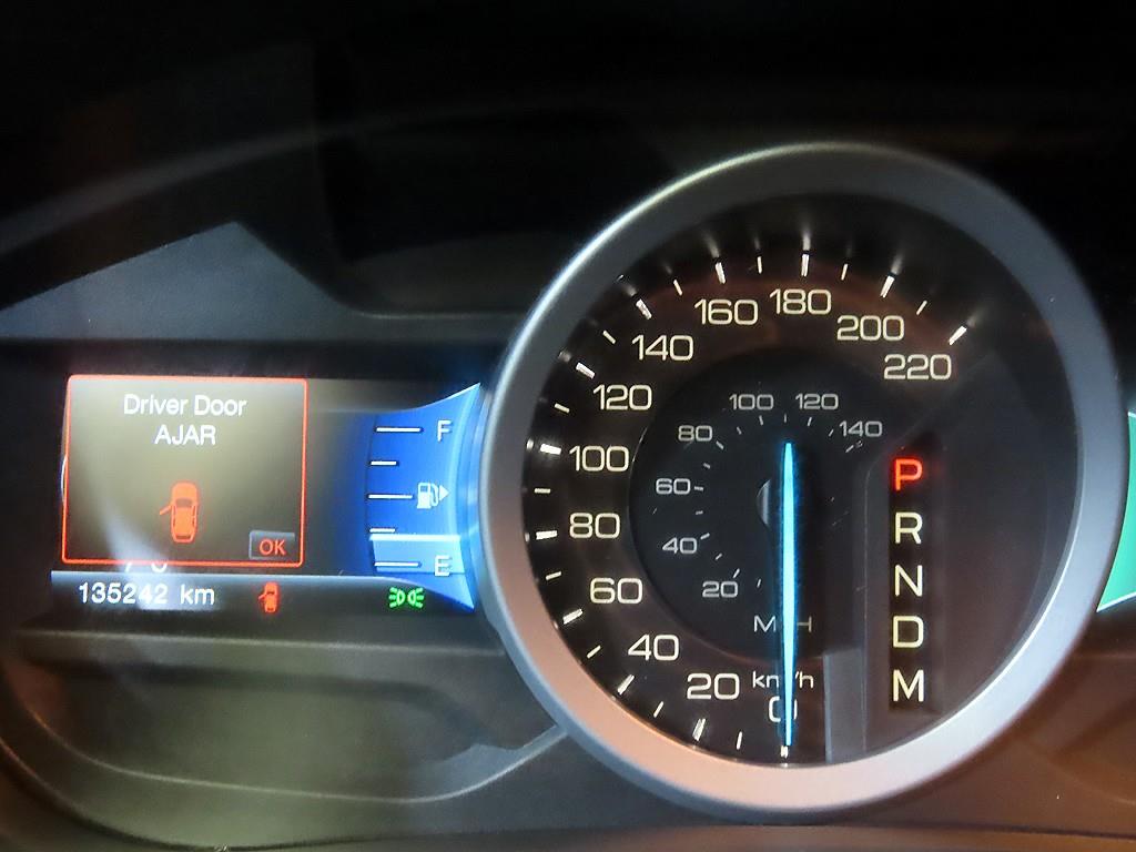 Ford Explorer - Vista 11