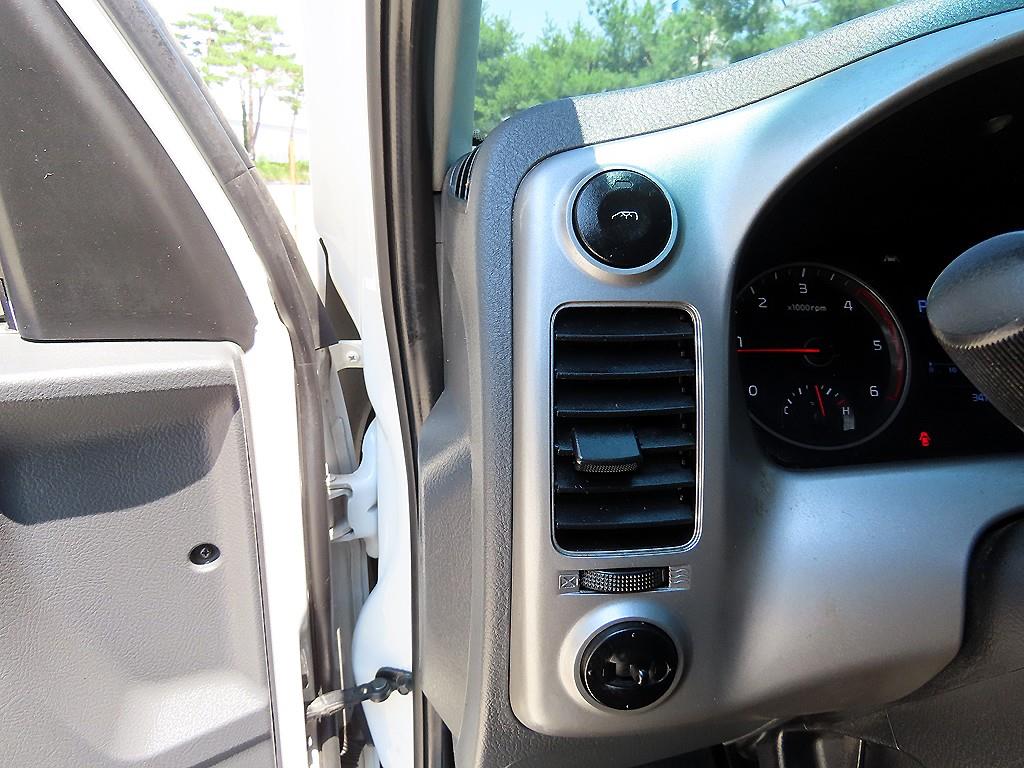 Small Truck Normal Box(High Deck) 2024 Blanco - Importación desde Corea - HF Imports Iquique - Foto 15