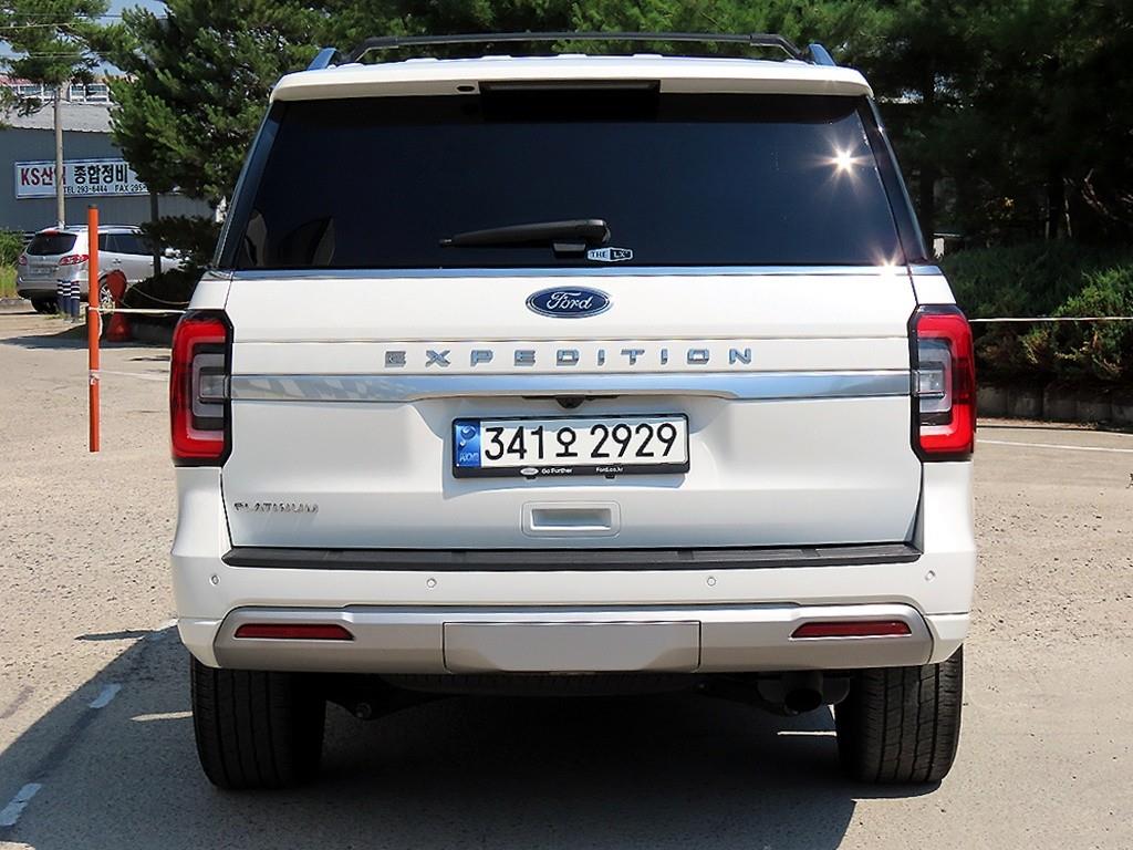 Ford Expedition - Vista 6