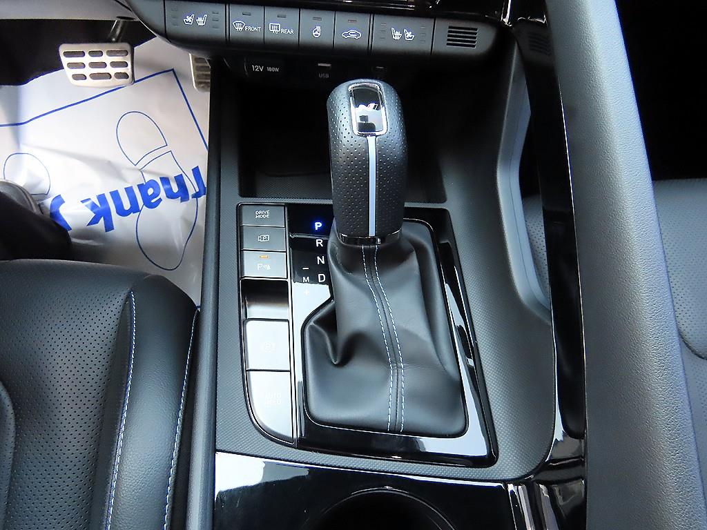 HYUNDAI Avante - Vista 12
