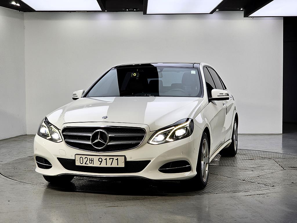 Mercedes Benz E class - Vista 2