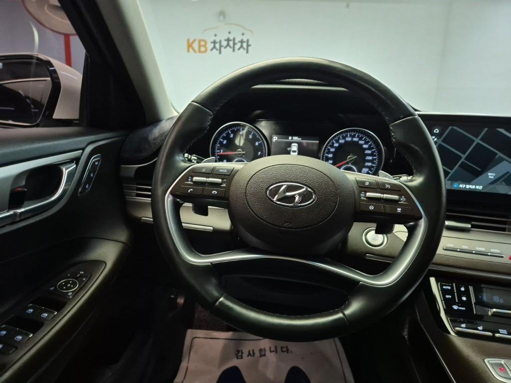 HYUNDAI Grandeur - Vista 10
