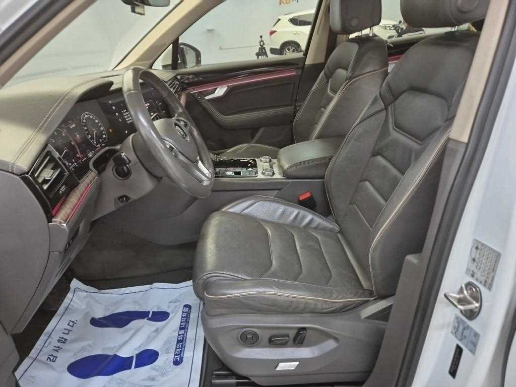 Volkswagen Touareg 2020 Blanco - Importación desde Corea - HF Imports Iquique - Foto 13