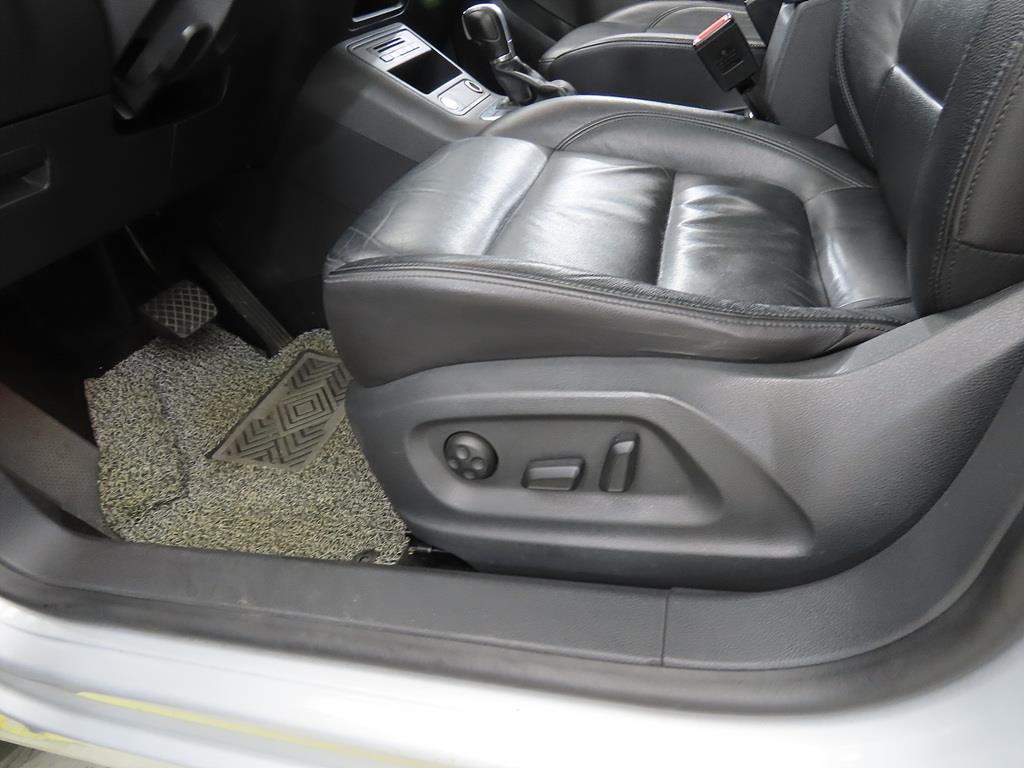 Volkswagen Tiguan 2014 Plateado - Importación desde Corea - HF Imports Iquique - Foto 19