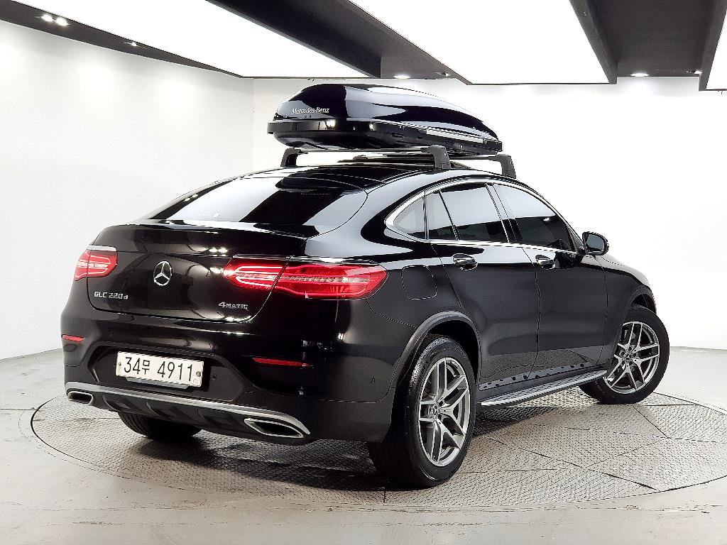 Mercedes Benz GLC Class - Vista 6