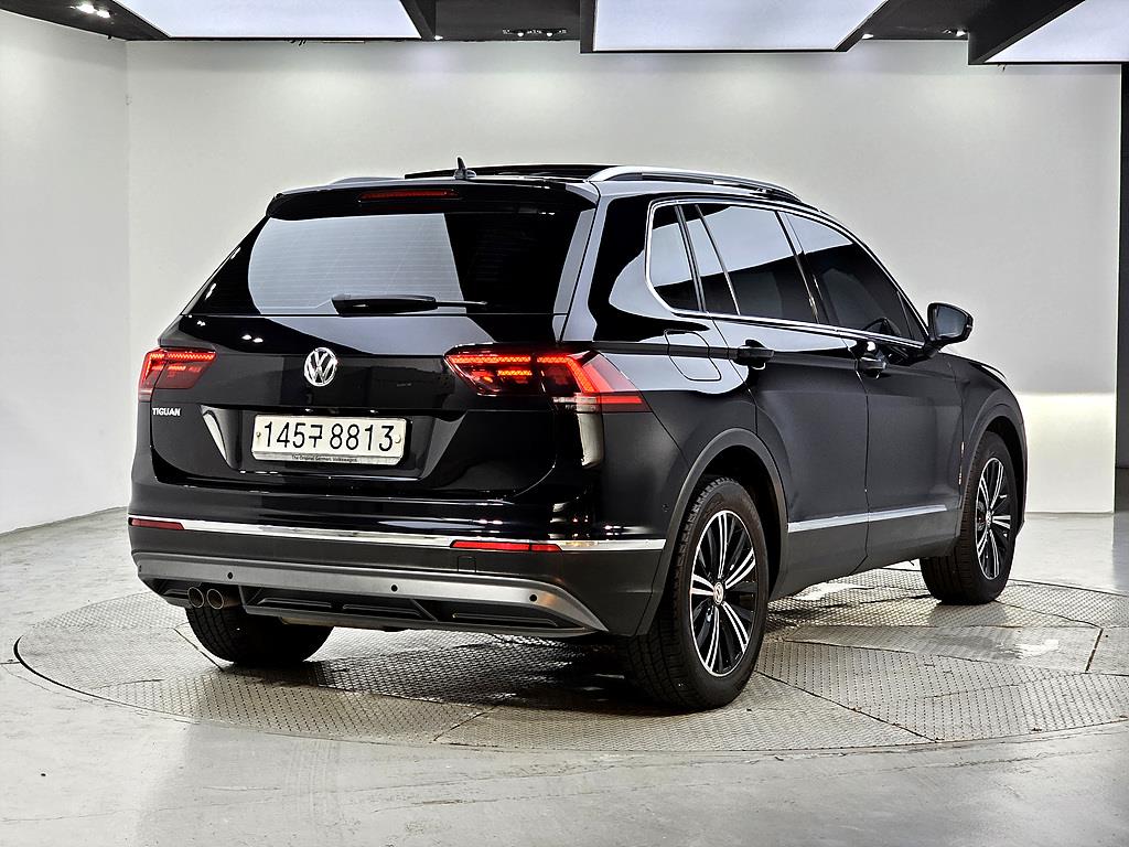 Volkswagen Tiguan - Vista 6