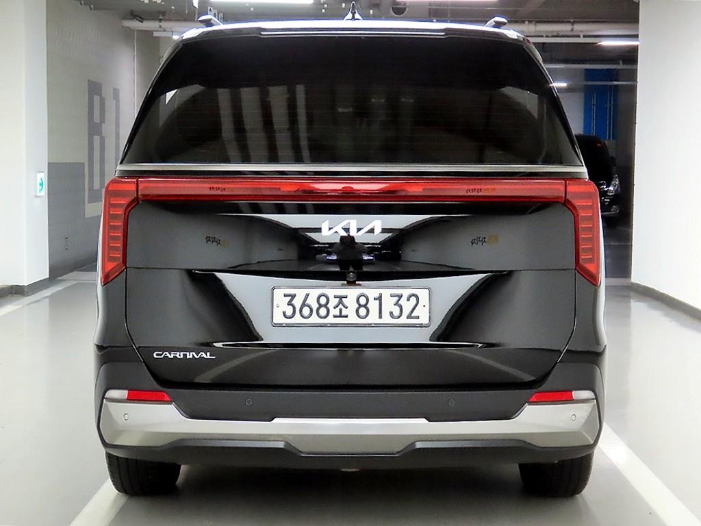 KIA Carnival - Vista 3