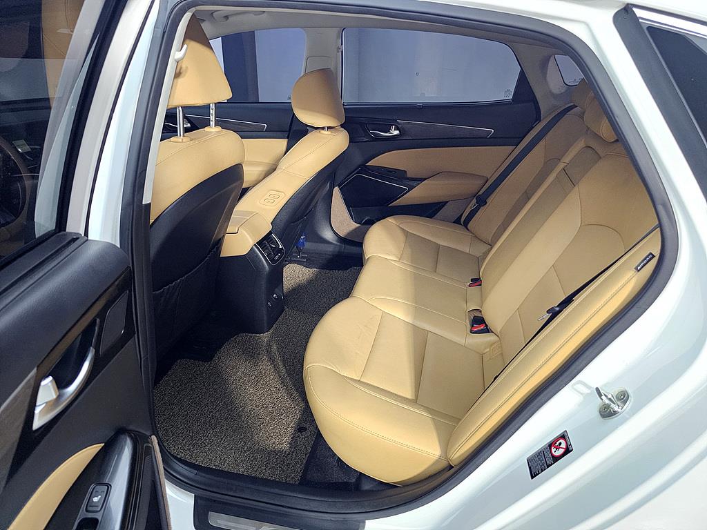 KIA K7 - Vista 11