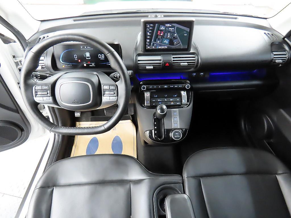 HYUNDAI Casper - Vista 9