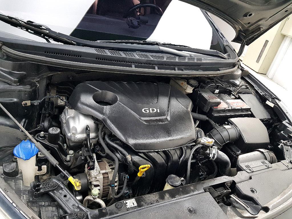 KIA K3 - Vista 8