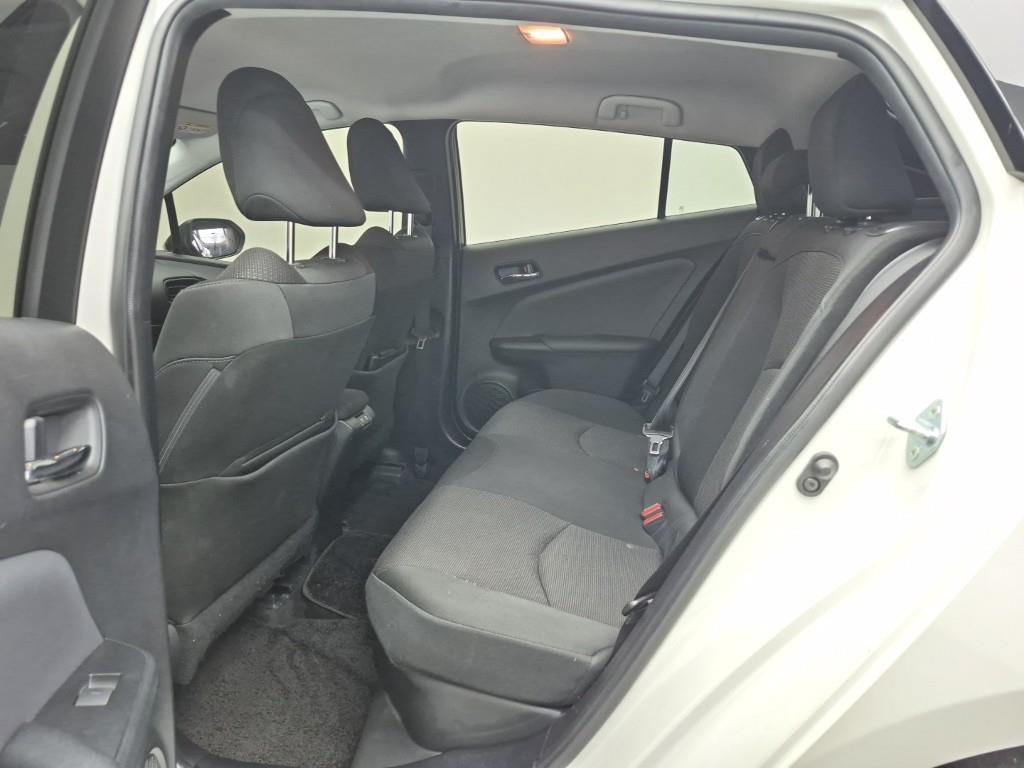 Toyota Prius 2019 Blanco - Importación desde Corea - HF Imports Iquique - Foto 14